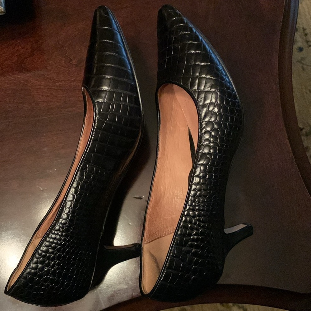 Clarks Black Embossed Croc Kitty Heeled Pumps, Comfortable Breathable Insole. 8M